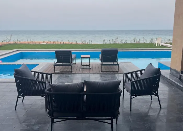 Kuba Luxury Heated Pool *
