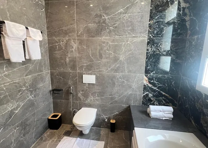 Kuba Luxury Heated Pool فيلة الغردقة