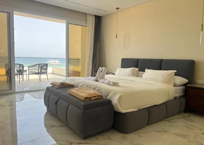 Kuba Luxury Heated Pool فيلة الغردقة