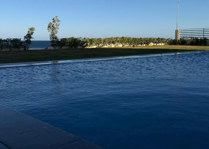 Kuba Luxury Heated Pool الغردقة